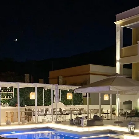 Alidian Bay Leros 公寓式酒店 4*