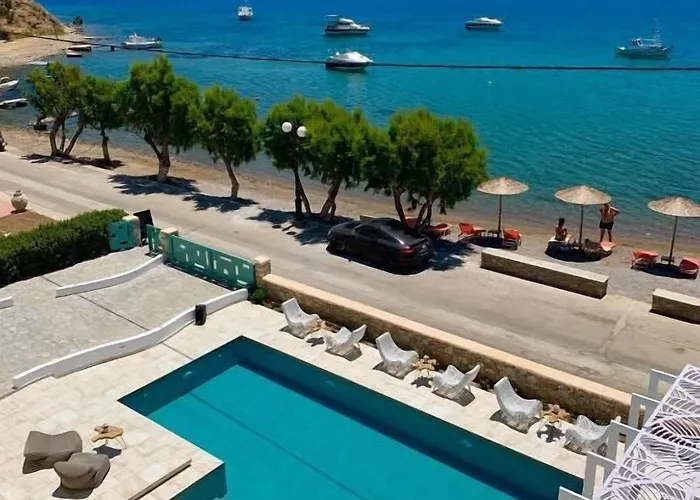 Alidian Bay Leros アパートホテル アリンダ