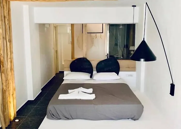Alidian Bay Leros 公寓式酒店 4*