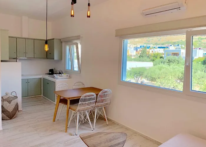 Alidian Bay Leros 公寓式酒店 4*